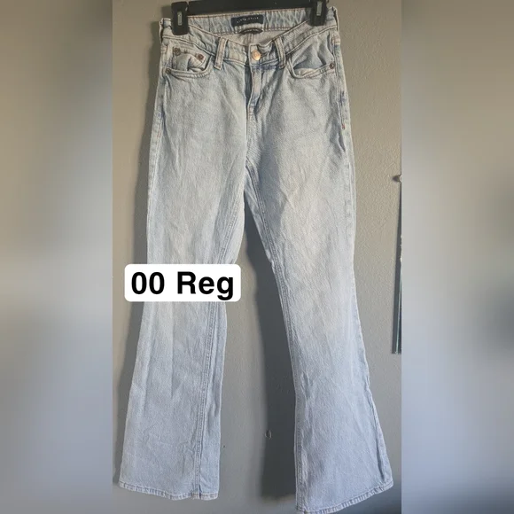Aeropostale Light Blue Mid Rise Flare Jeans 00 Regular - Picture 1 of 4
